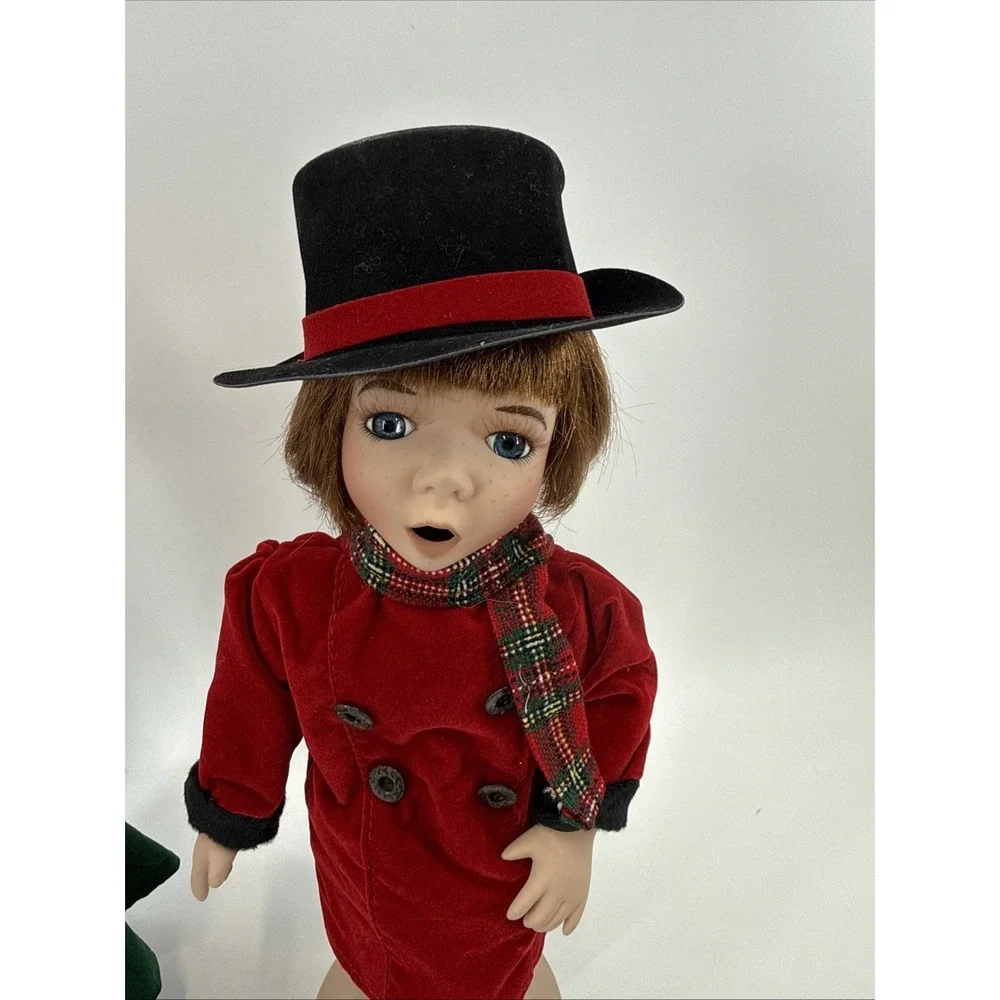 Christmas Carolers Boy & Girl Dolls 14